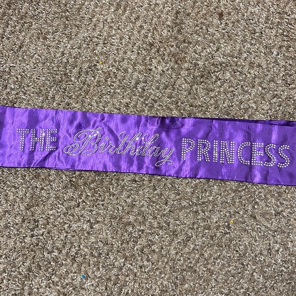 Rhinestone stud “The birthday princess” sash - Picture 3 of 4